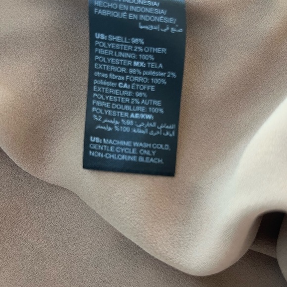 Women's size small animal print top - Picture 5 of 7